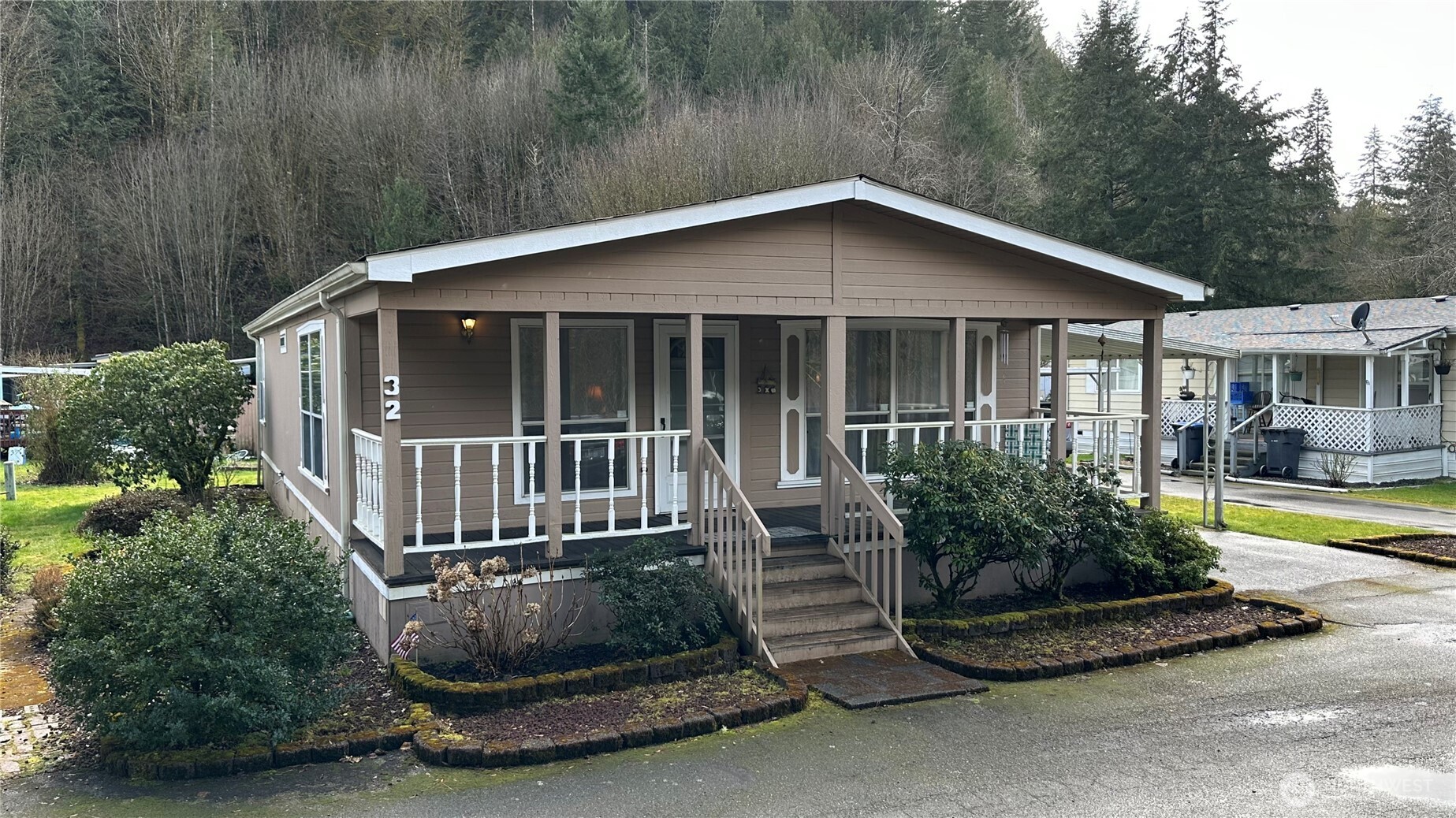1313 W Cota Street Unit: 32