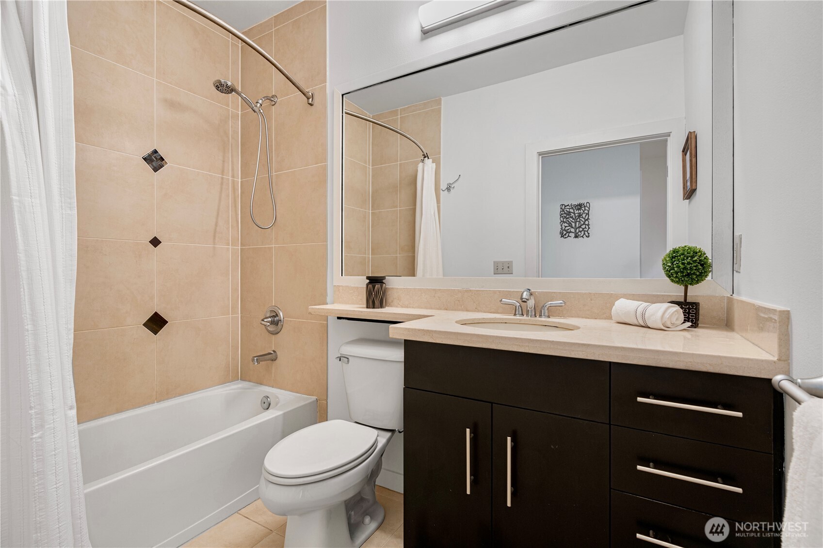 1026 NE 65th Street Unit: 418