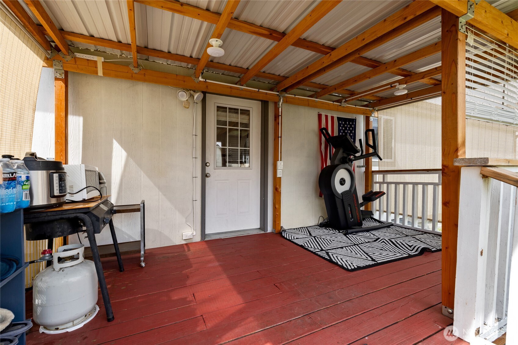 904 SE C St
