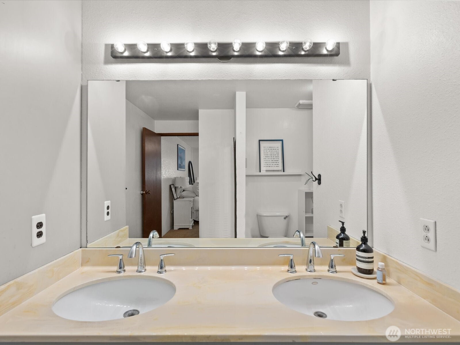 12492 Gwen Drive Unit: 8