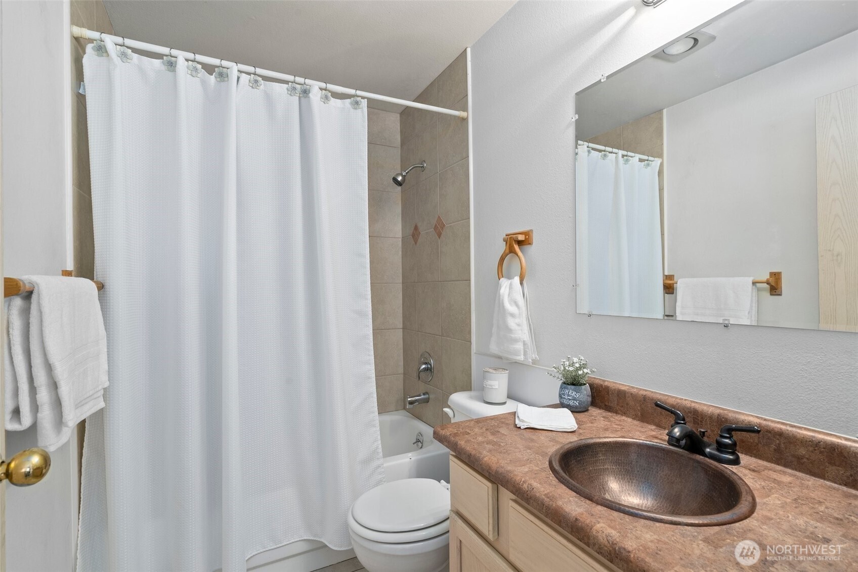 3302 I St NE Unit: A301