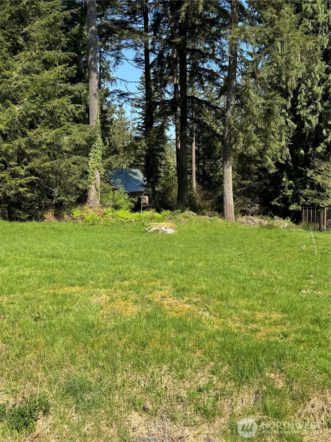 11205 Hillcrest Drive