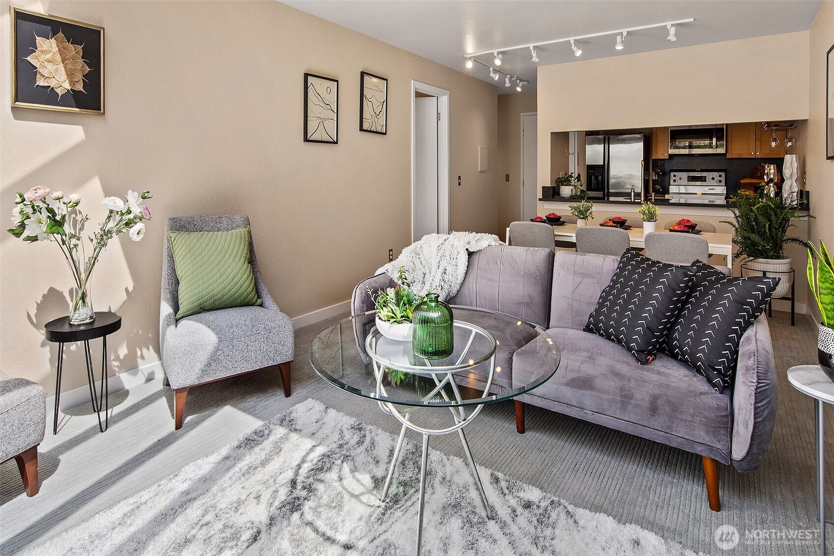 275 W Roy Street Unit: 415