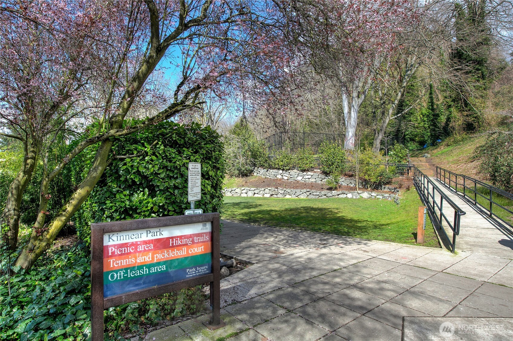 275 W Roy Street Unit: 415