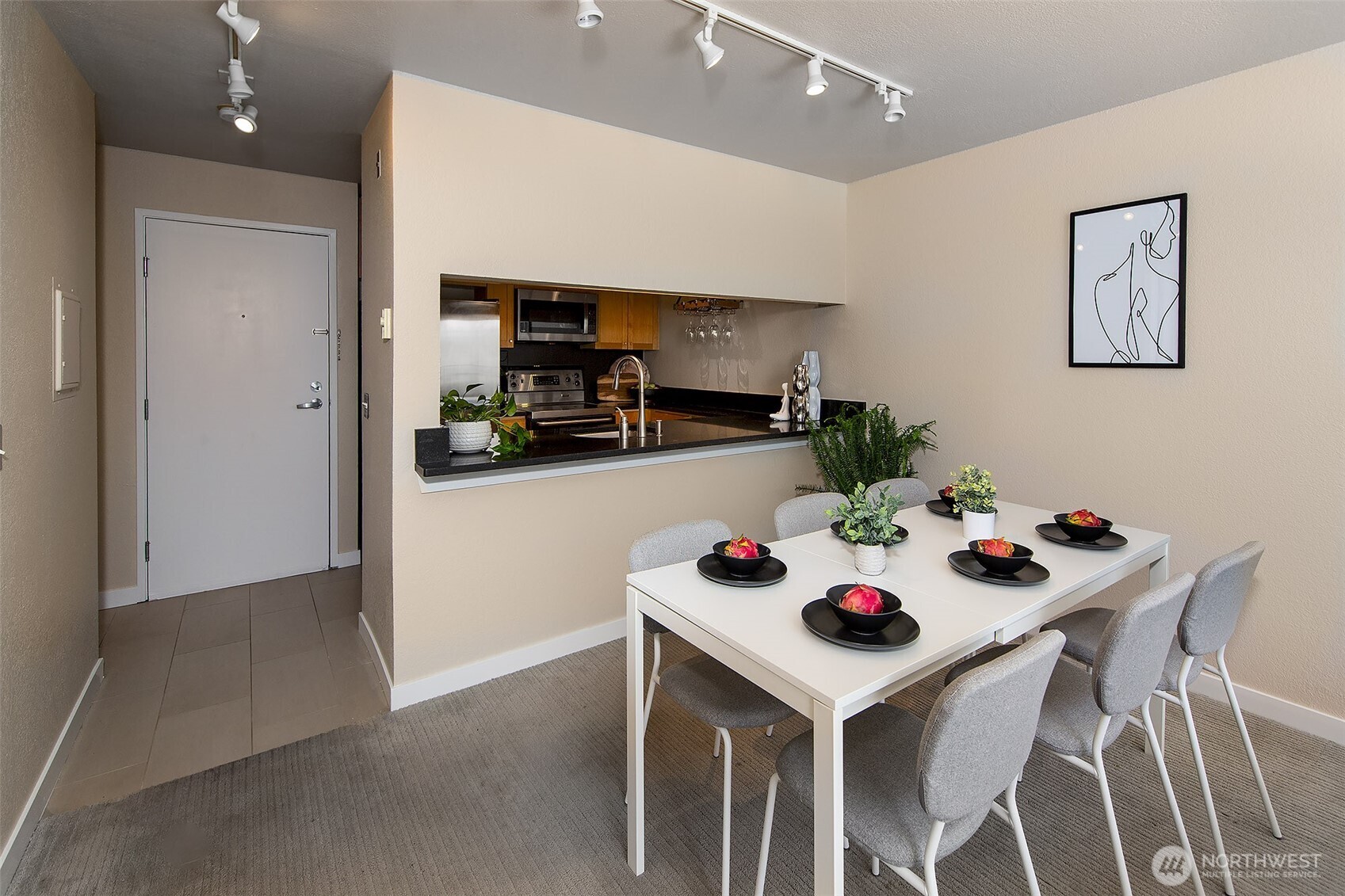 275 W Roy Street Unit: 415