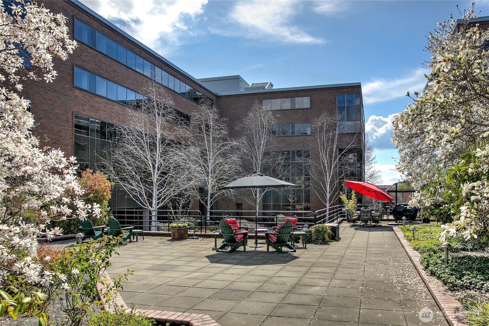 275 W Roy Street Unit: 415