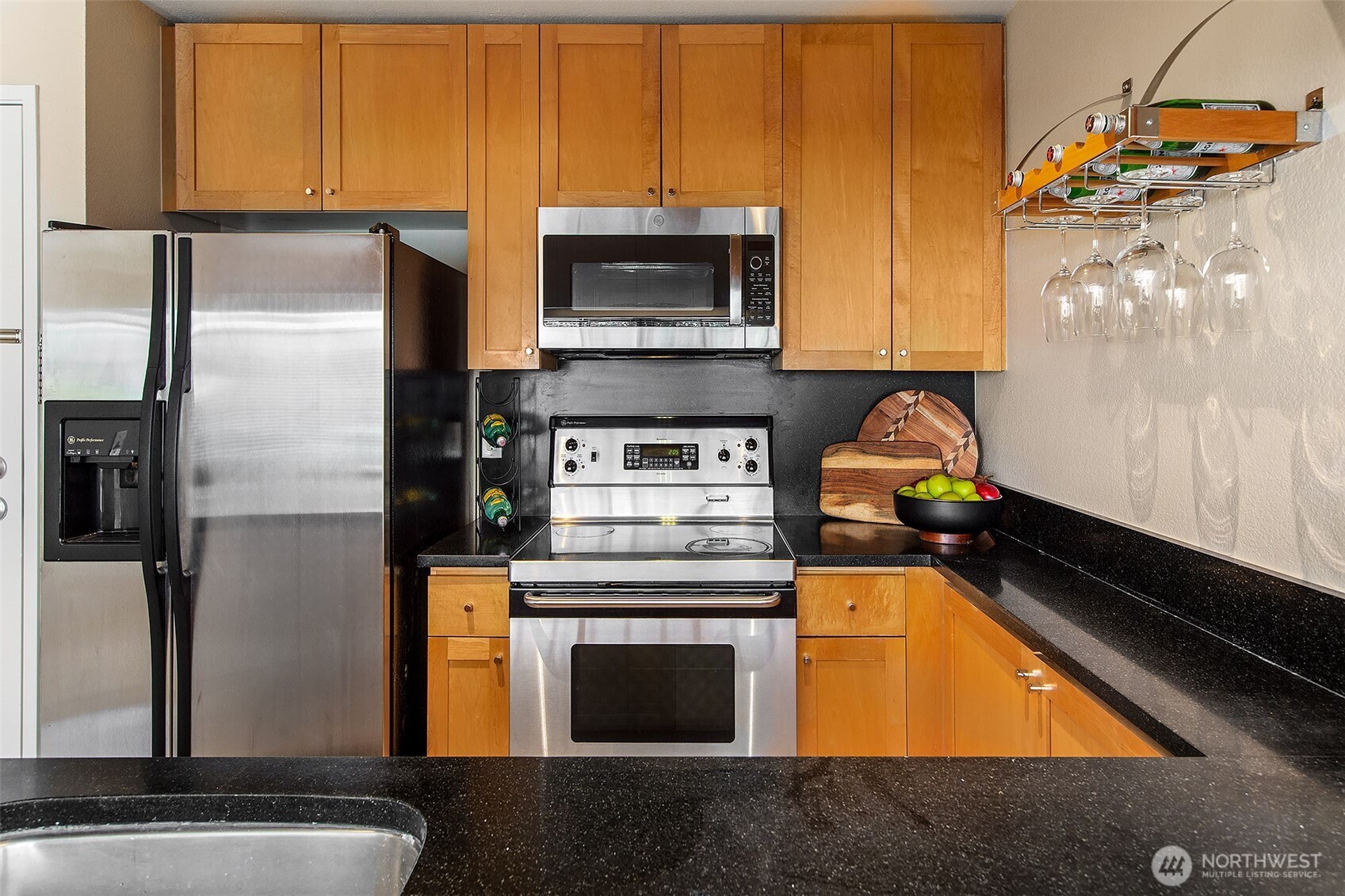 275 W Roy Street Unit: 415