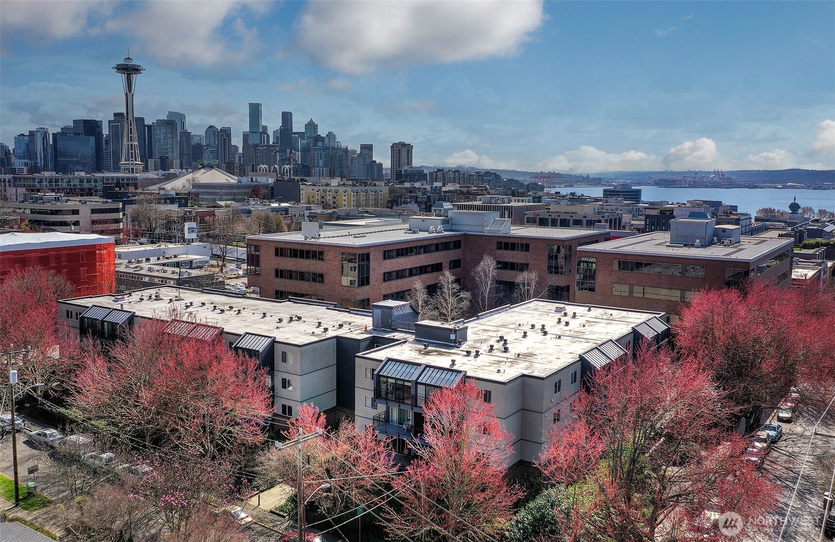 275 W Roy Street Unit: 415