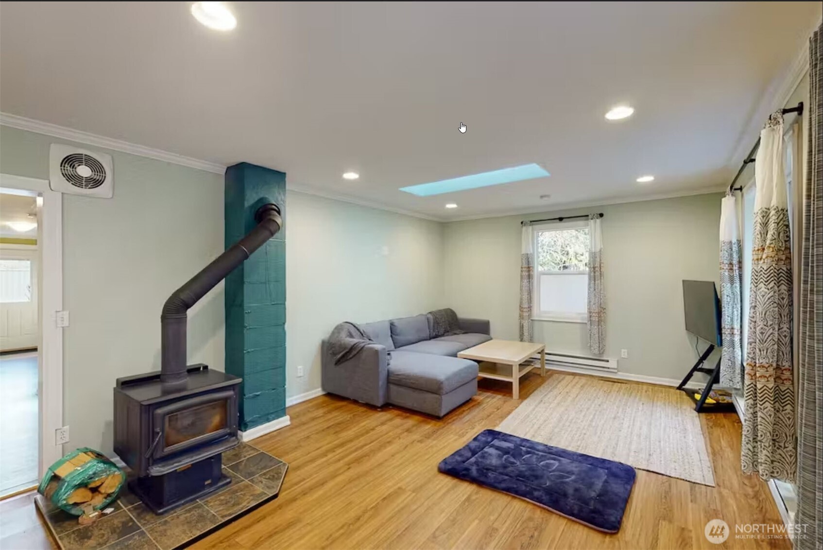 7895 Silver Lake Rd