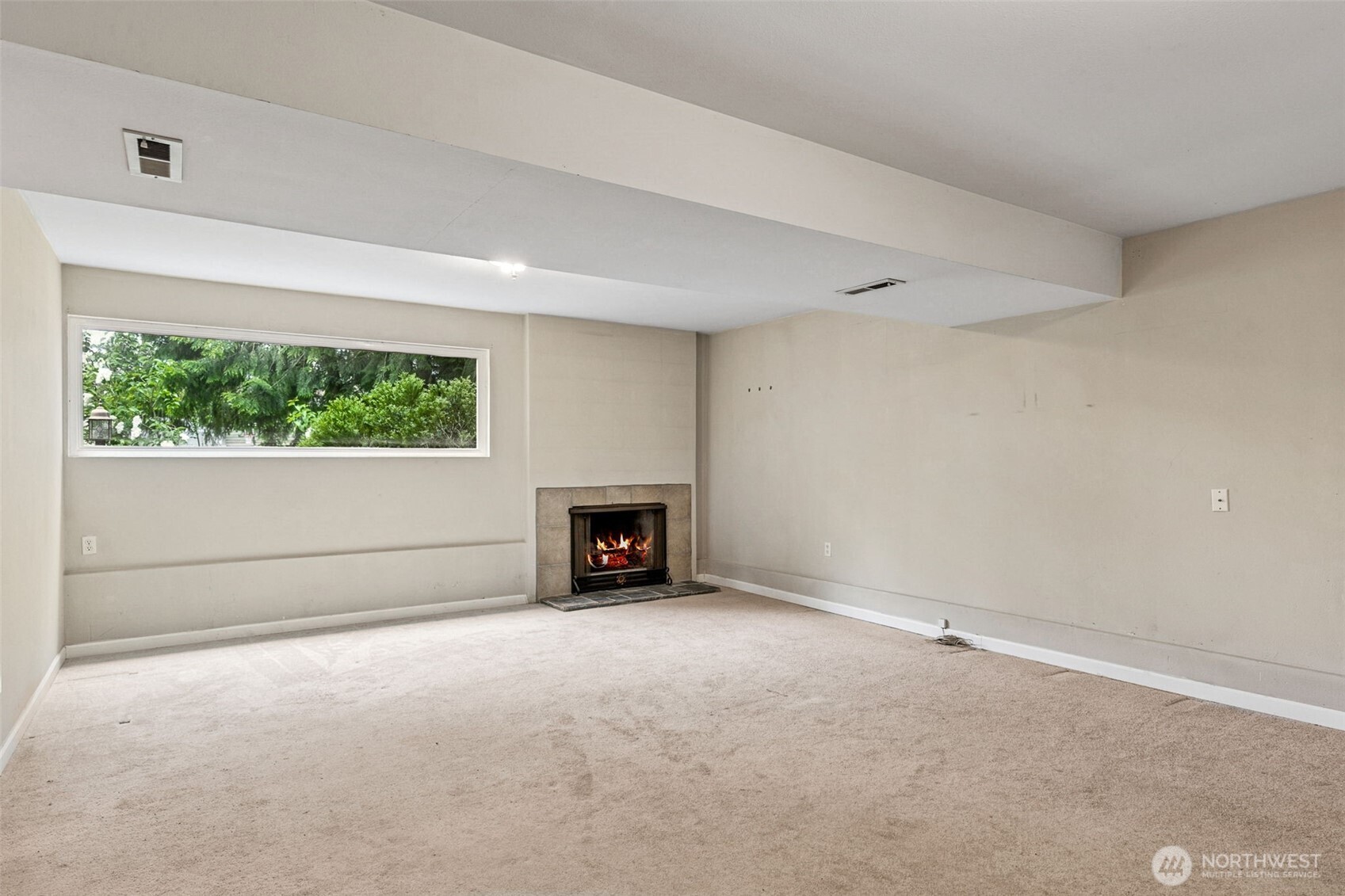 814 217th Pl NE
