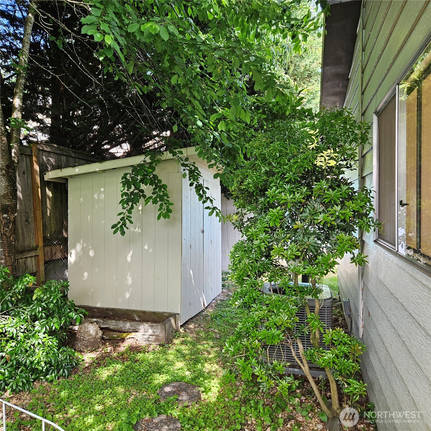 7031 NE 175th Street Unit: 20
