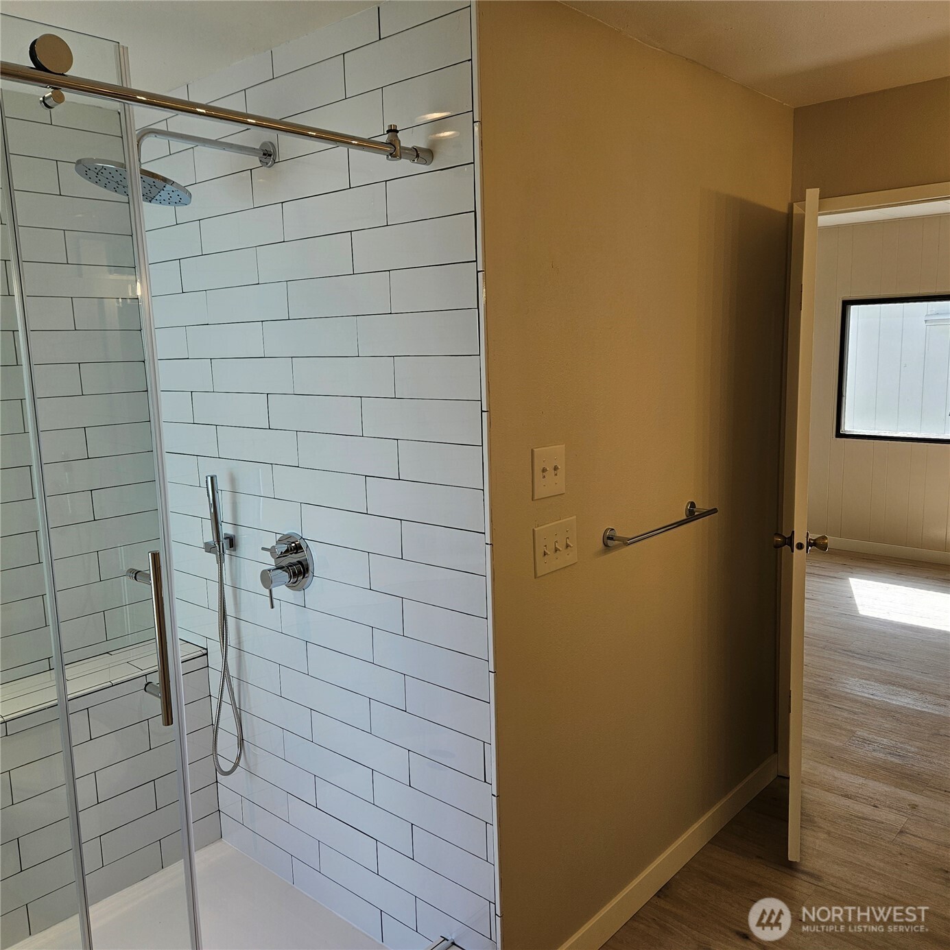 7031 NE 175th Street Unit: 20