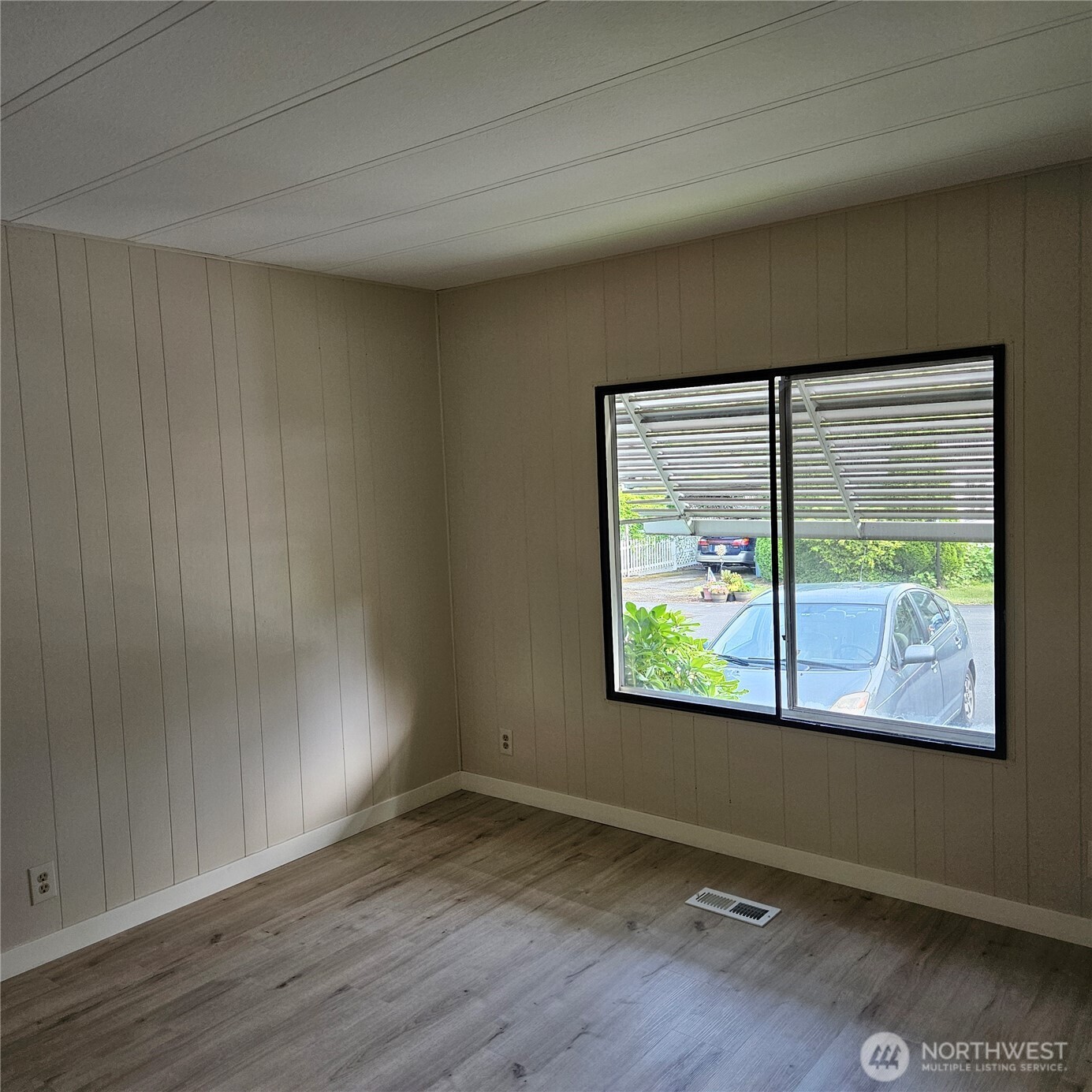 7031 NE 175th Street Unit: 20