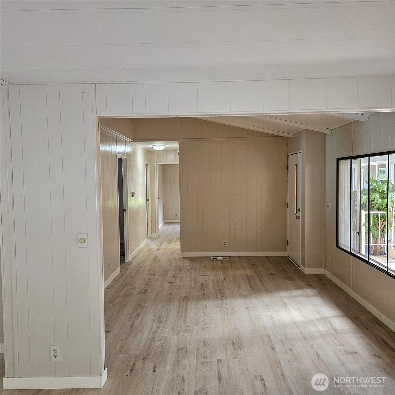 7031 NE 175th Street Unit: 20