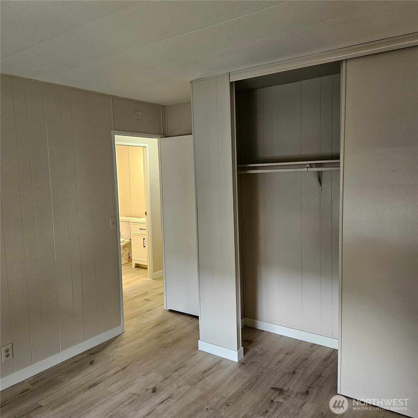 7031 NE 175th Street Unit: 20