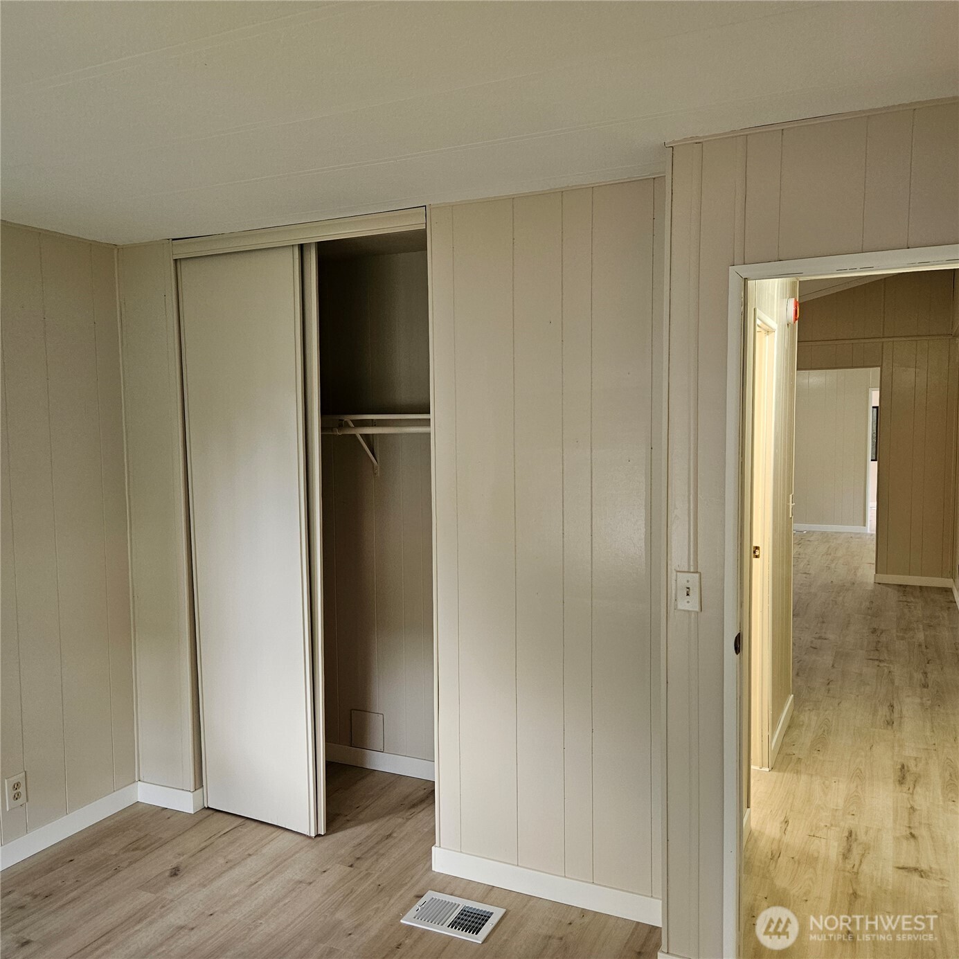7031 NE 175th Street Unit: 20