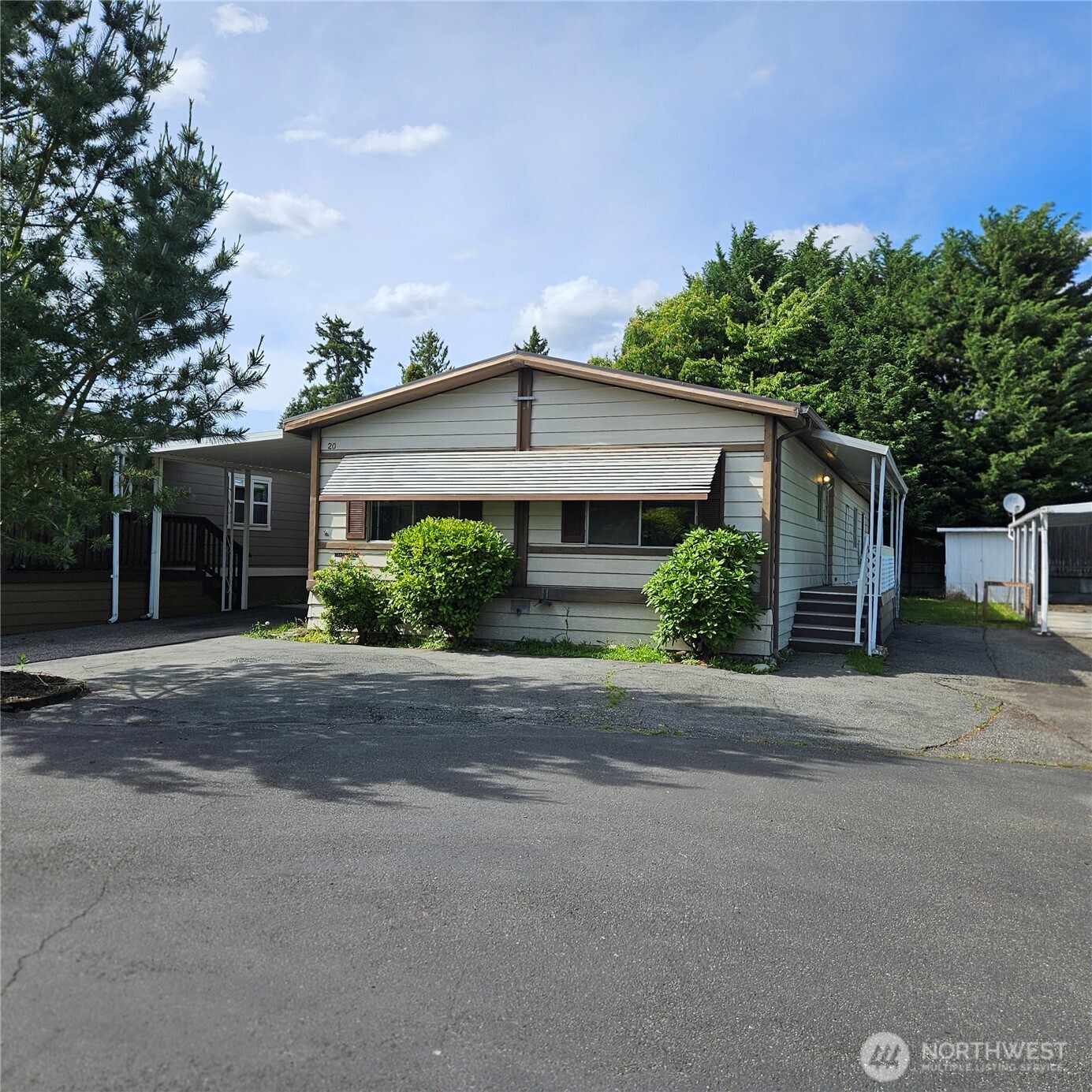 7031 NE 175th Street Unit: 20