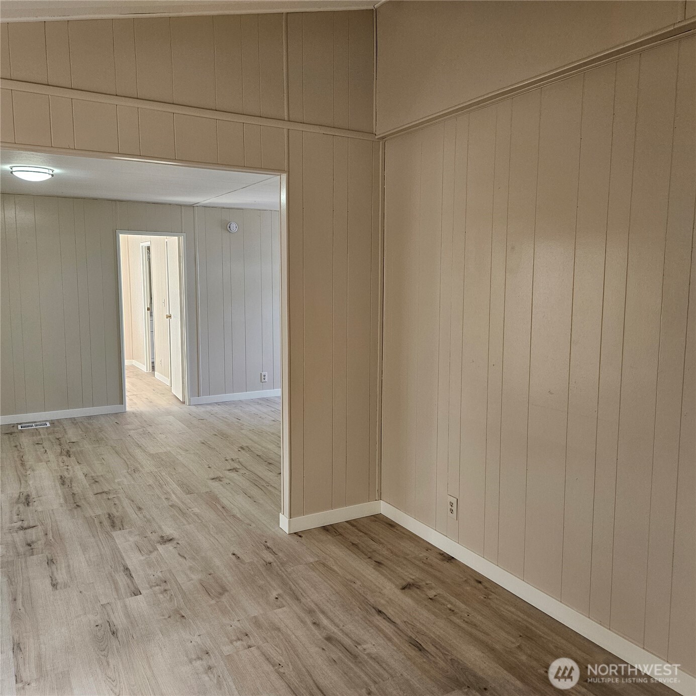 7031 NE 175th Street Unit: 20