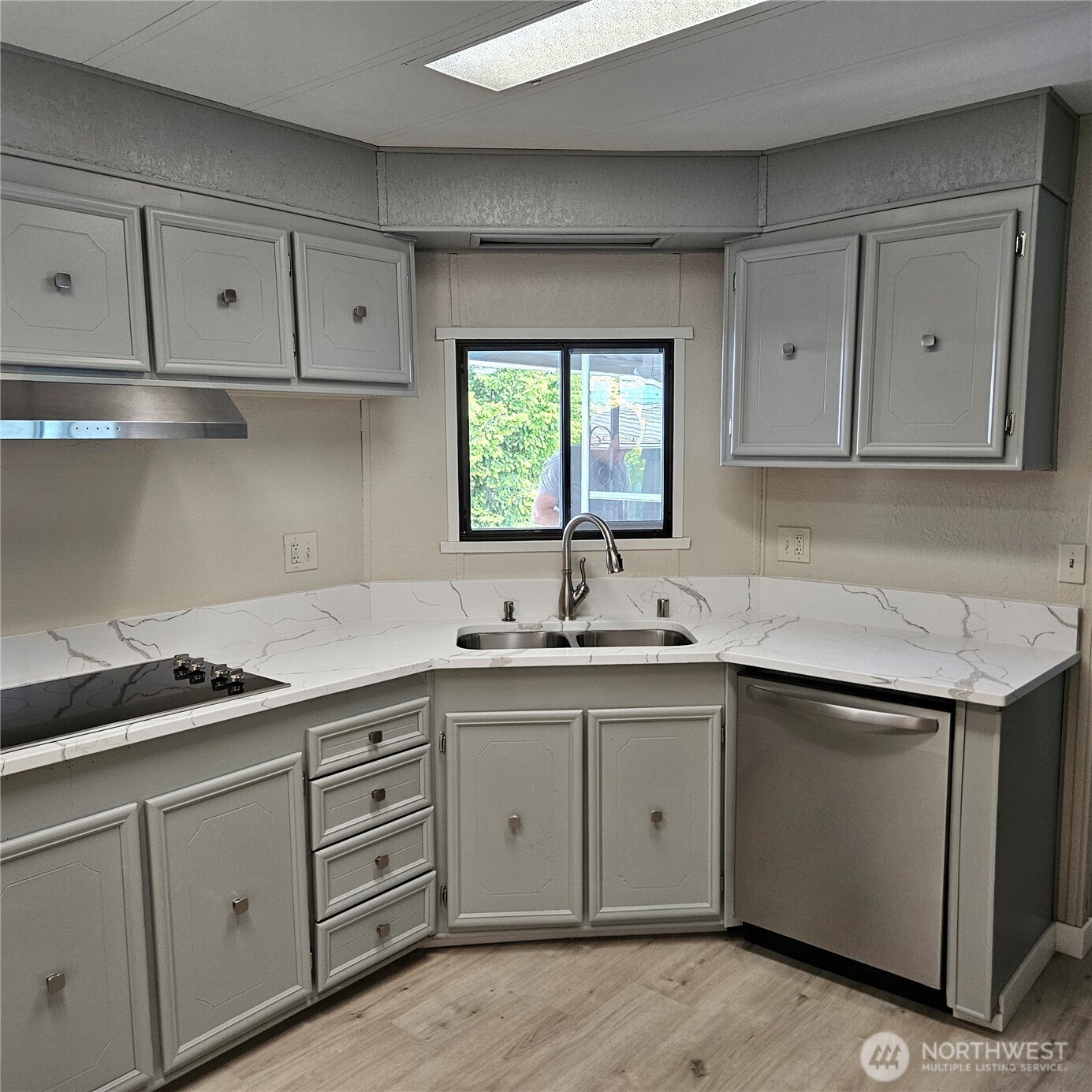 7031 NE 175th Street Unit: 20