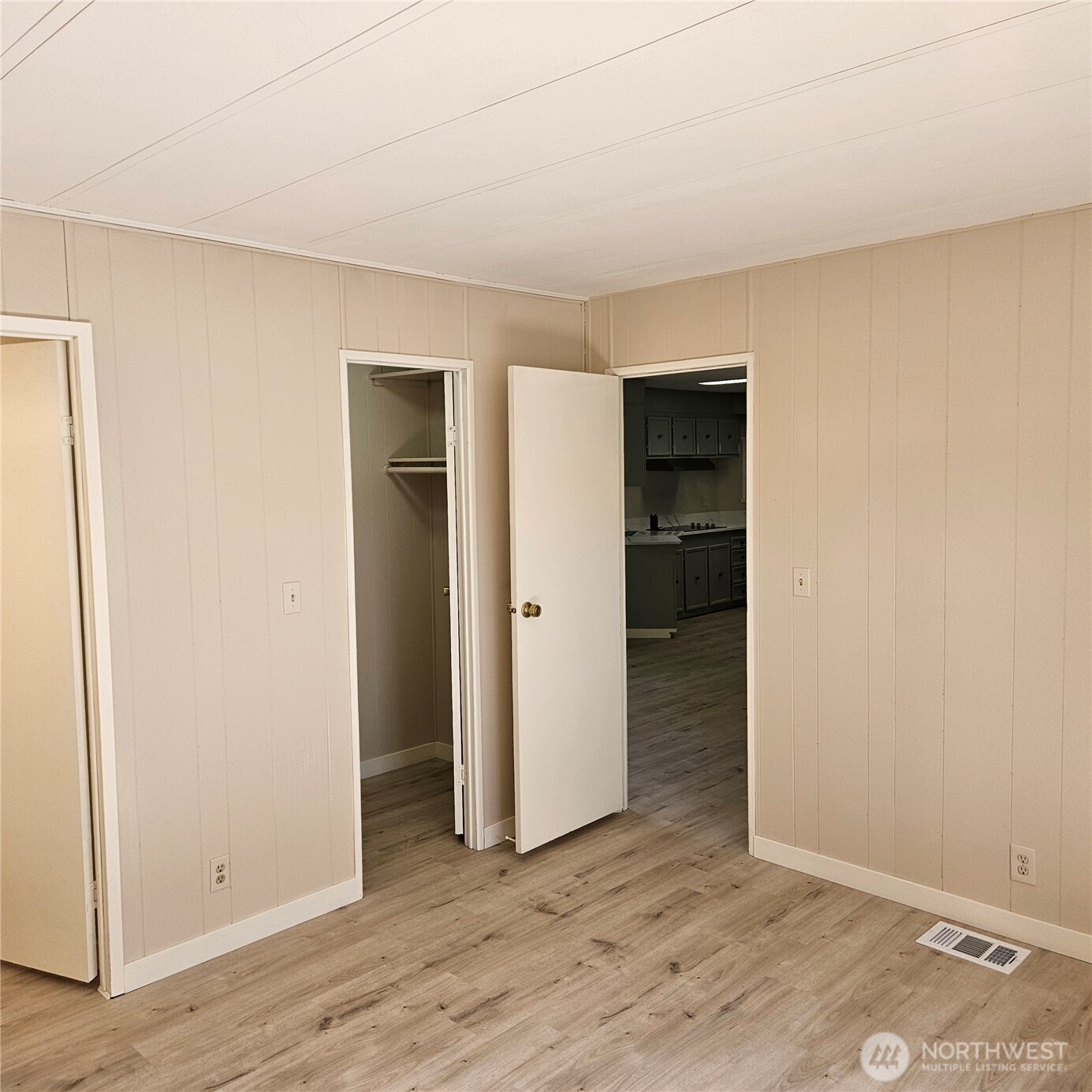7031 NE 175th Street Unit: 20