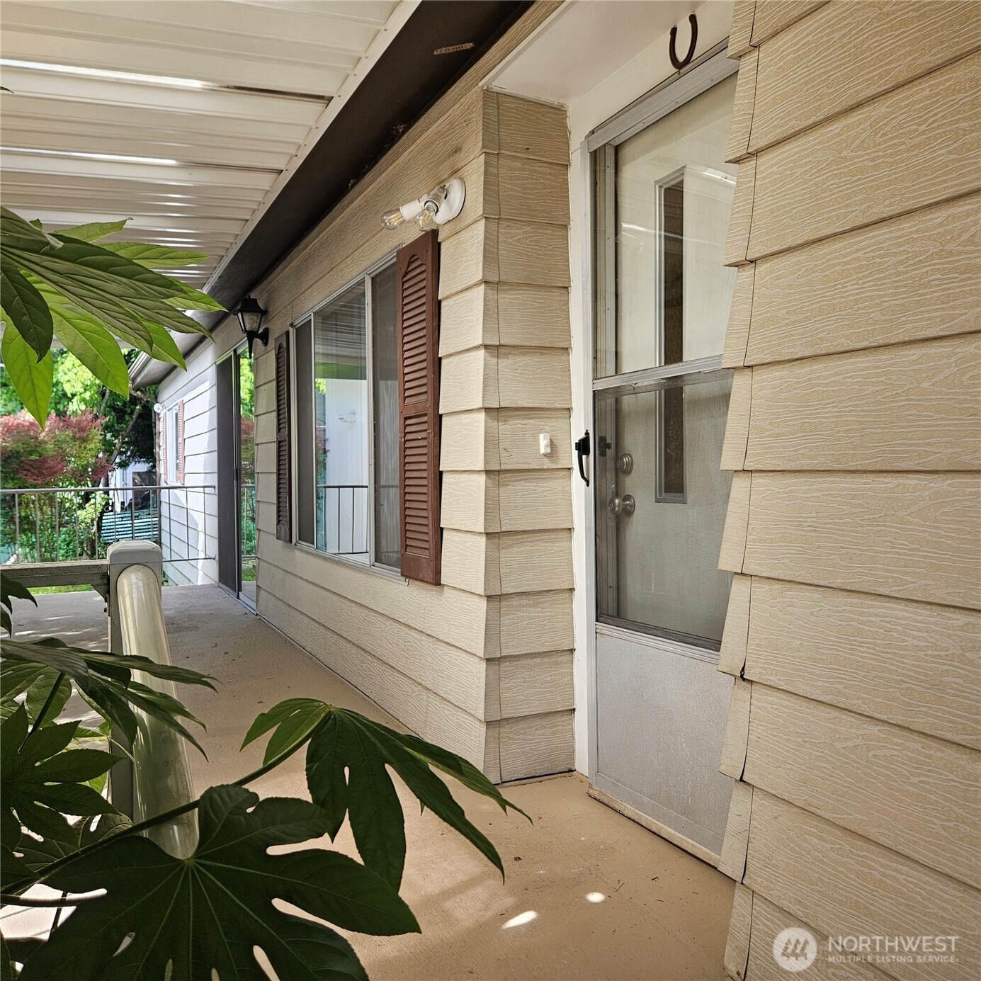 7031 NE 175th Street Unit: 20