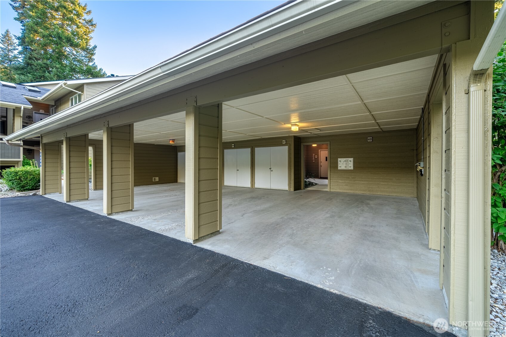 20795 Kahler Drive Unit: #H8