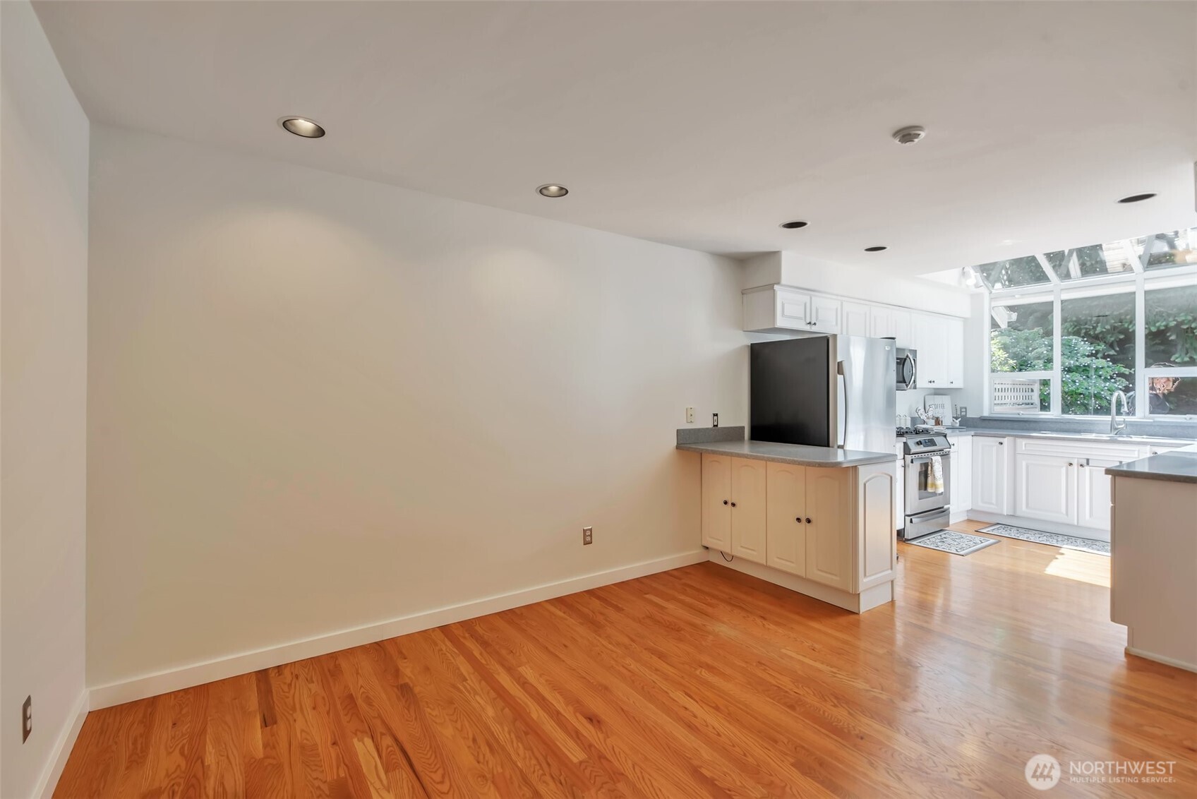 3521 255th Lane SE Unit: 18