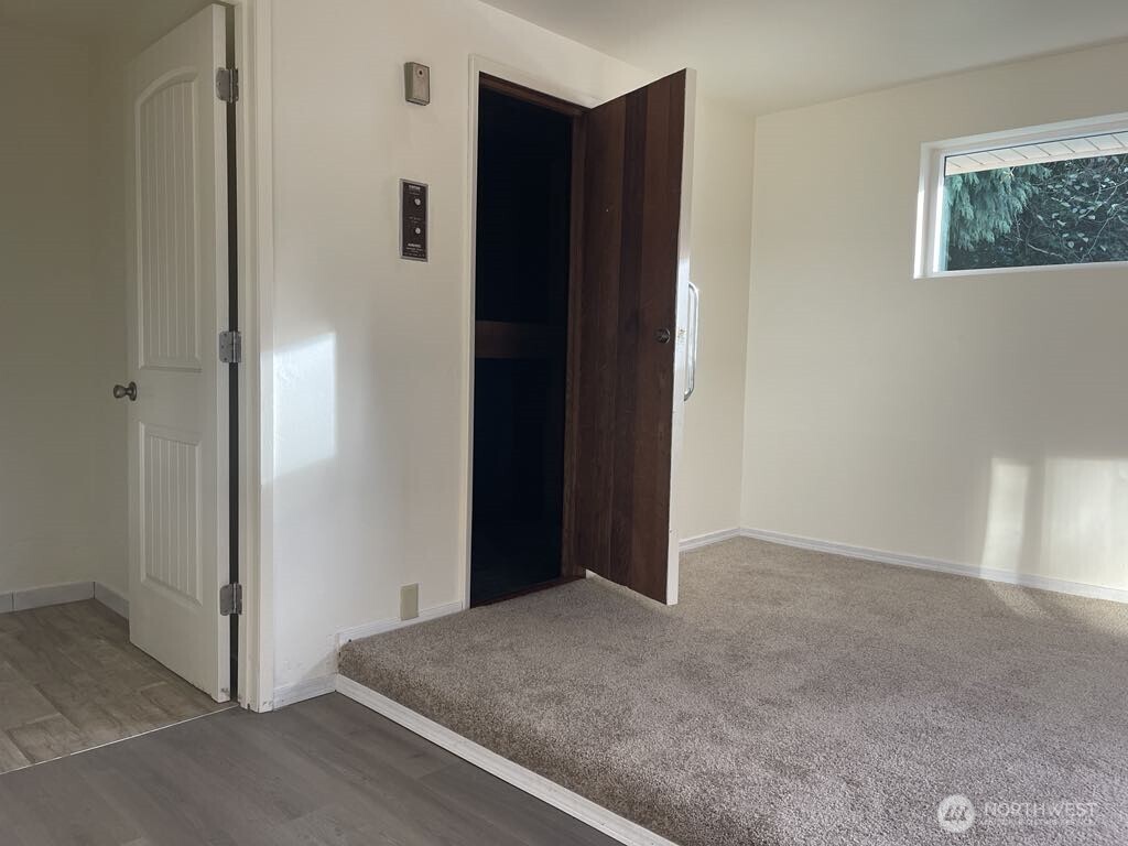 27 SW 102 Street