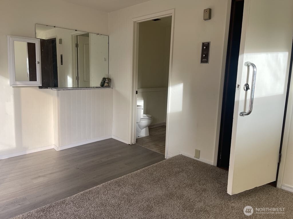 27 SW 102 Street