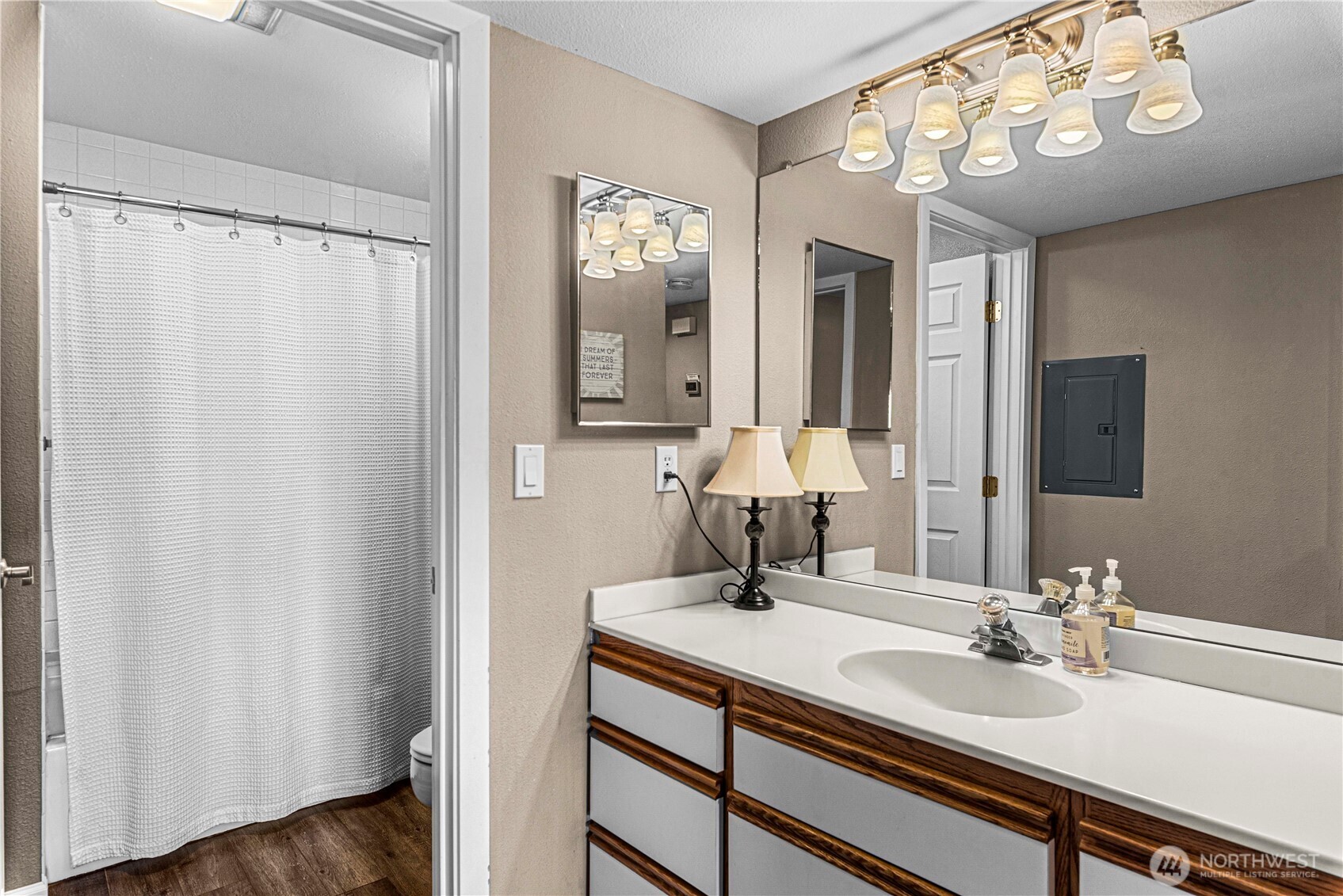 8903 Crescent Bar Road NW Unit: 18