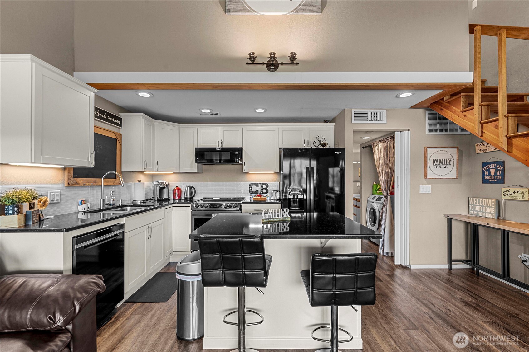 8903 Crescent Bar Road NW Unit: 18