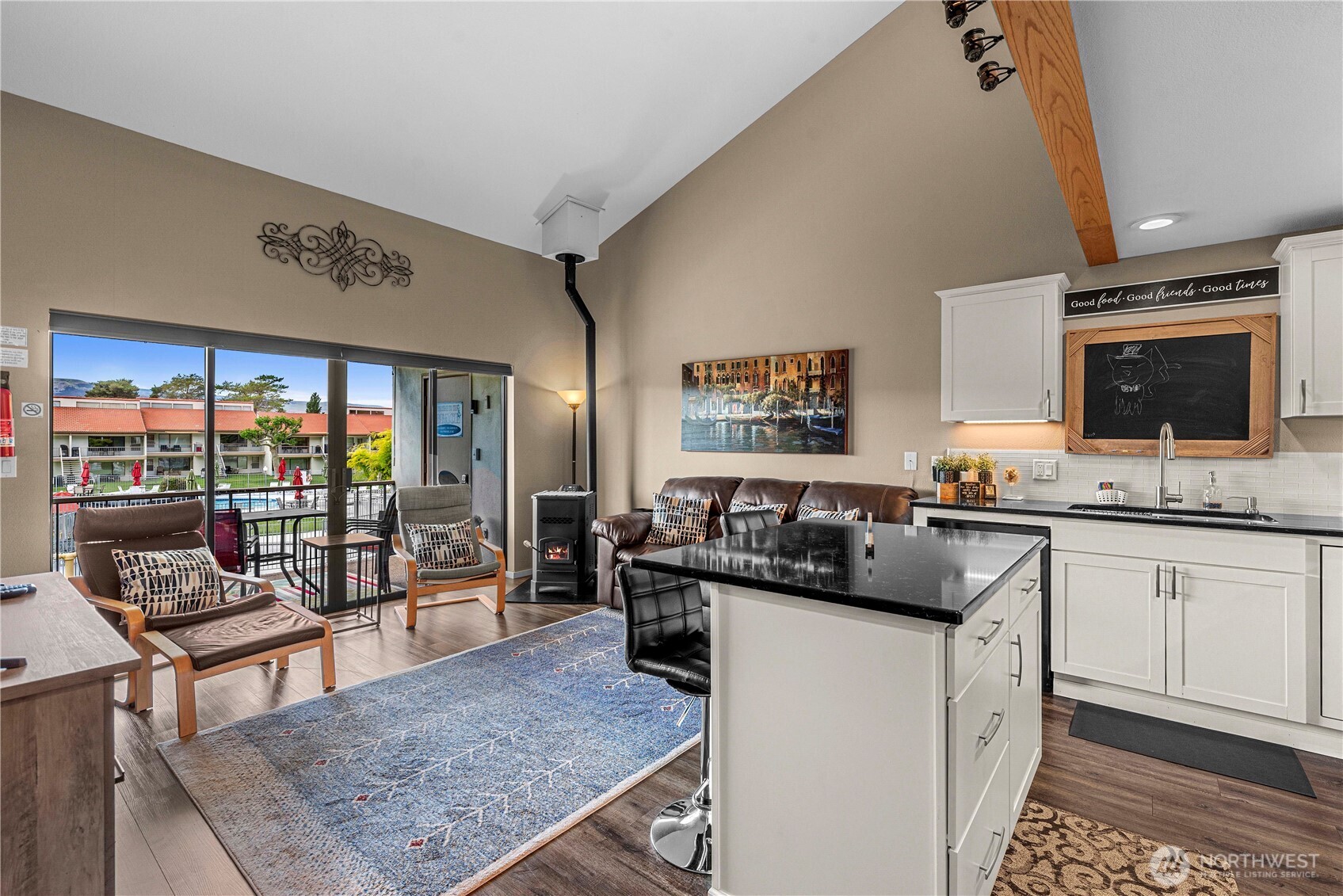 8903 Crescent Bar Road NW Unit: 18