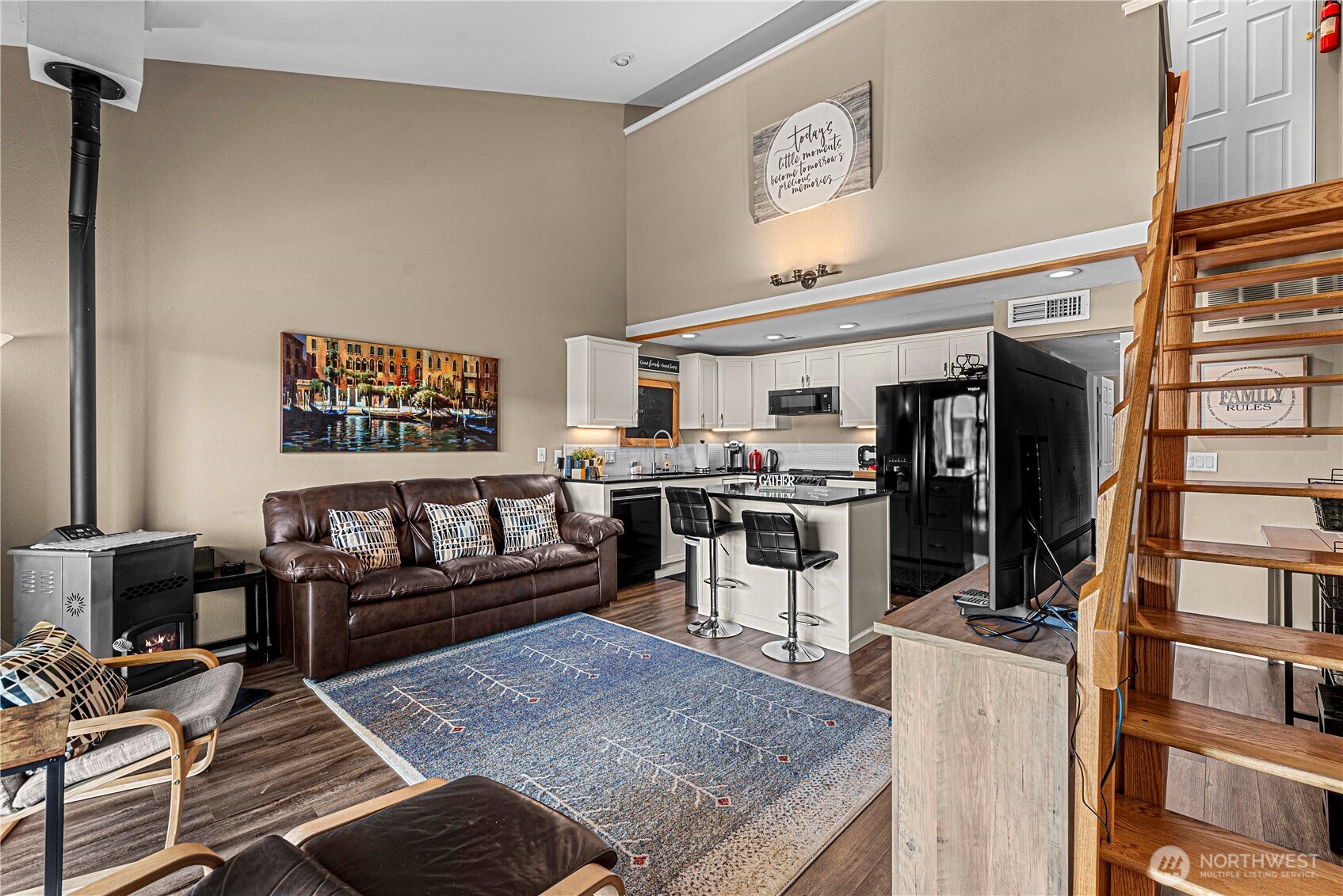 8903 Crescent Bar Road NW Unit: 18