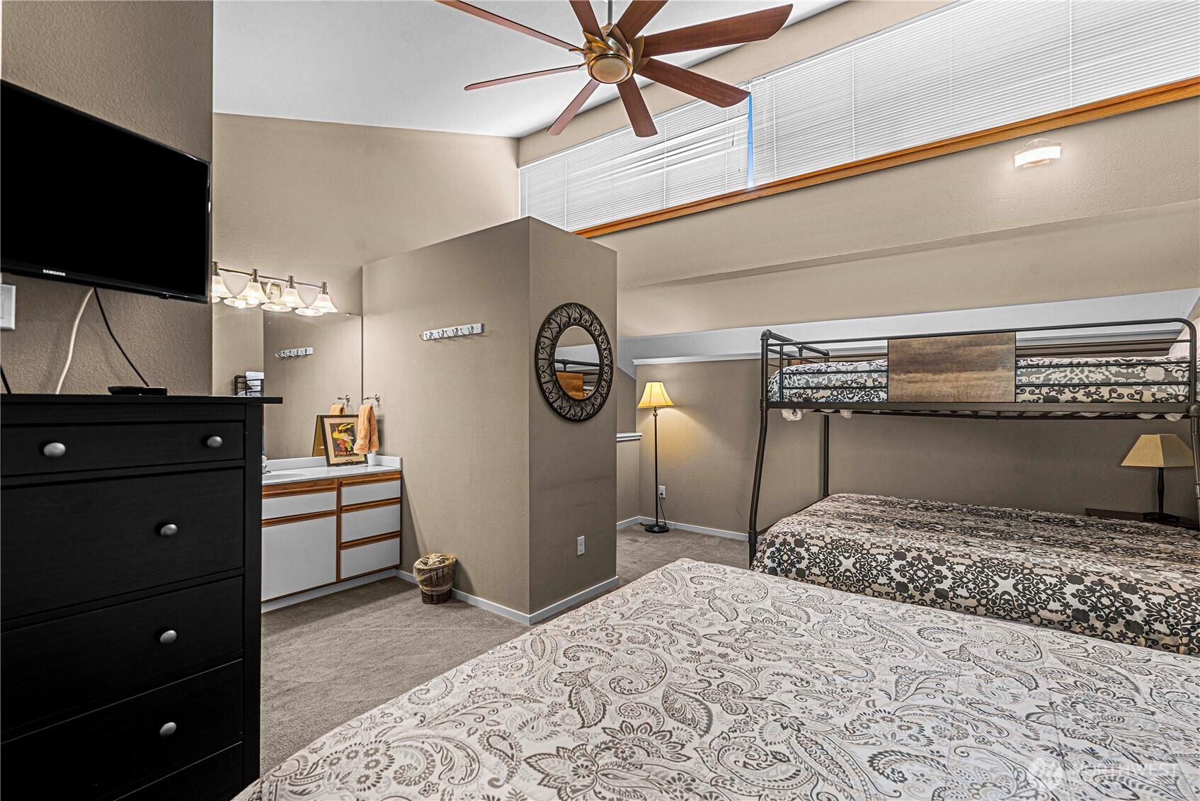 8903 Crescent Bar Road NW Unit: 18