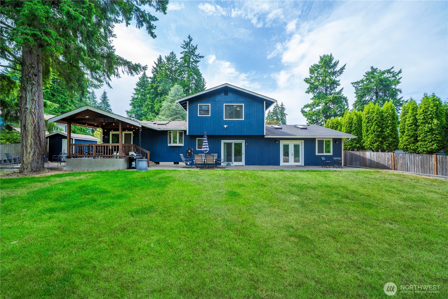 12415 Edgemere Drive SW