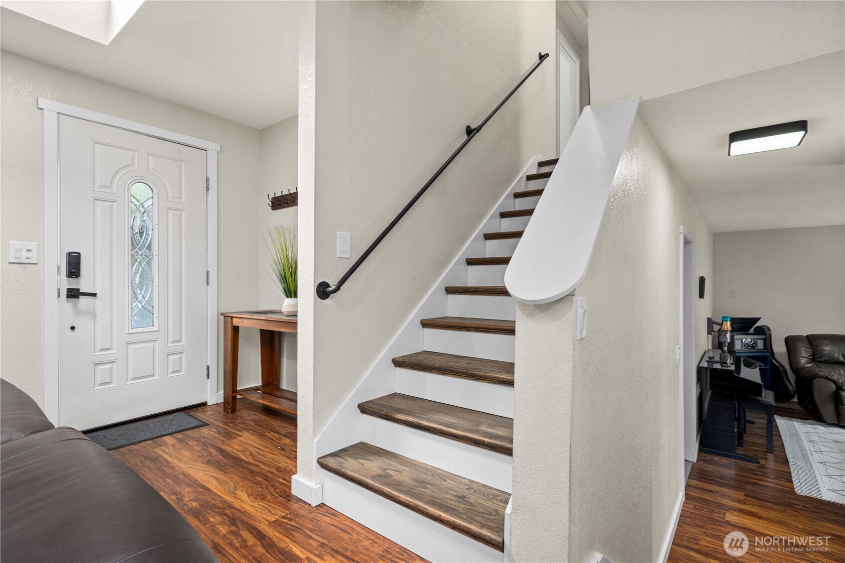 12415 Edgemere Drive SW