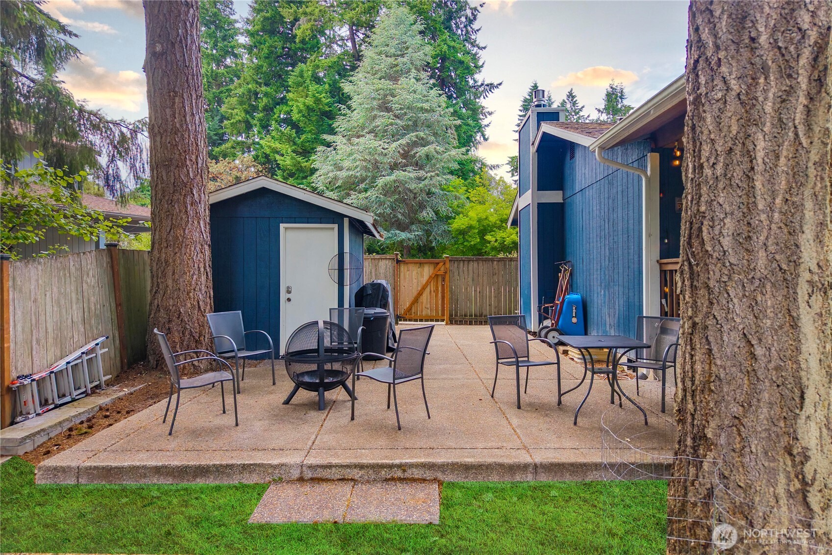 12415 Edgemere Drive SW