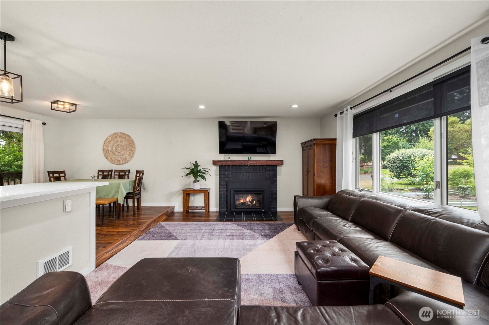 12415 Edgemere Drive SW