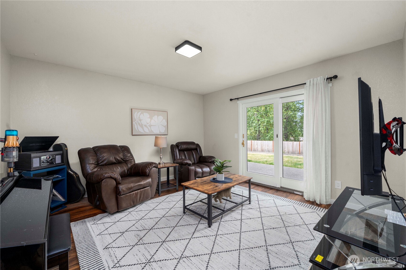12415 Edgemere Drive SW