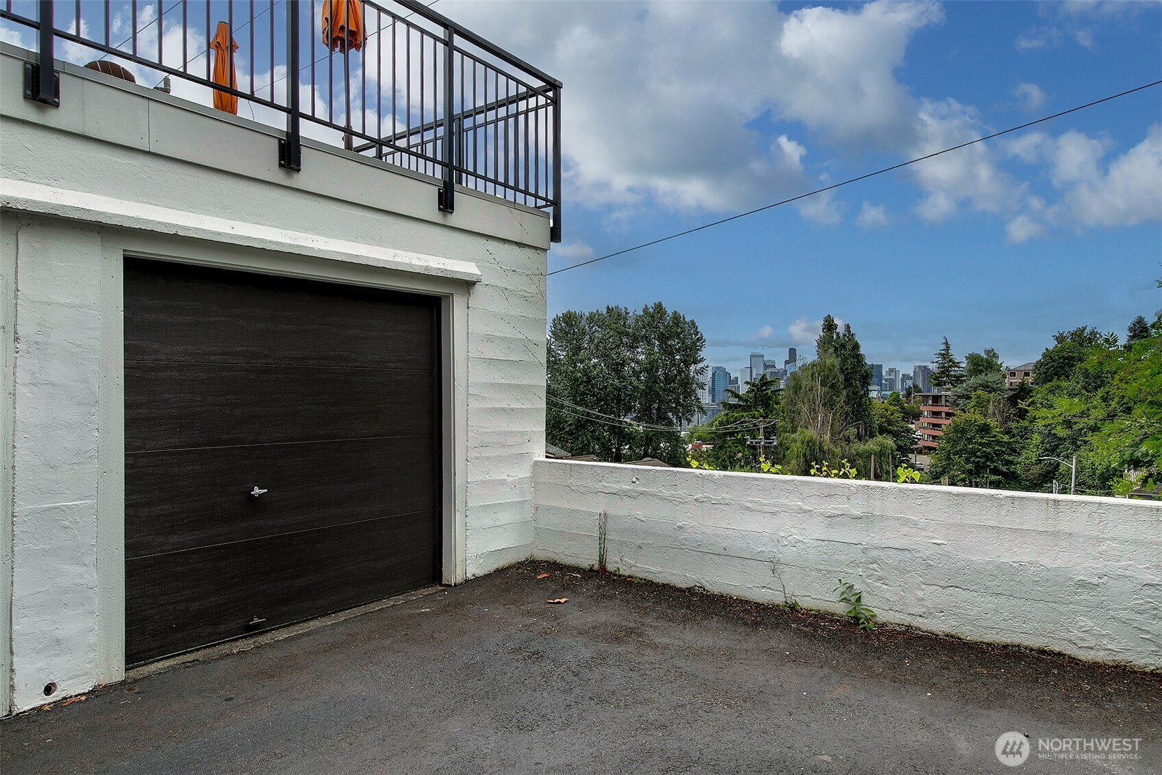 1902 Bigelow Avenue N Unit: 301