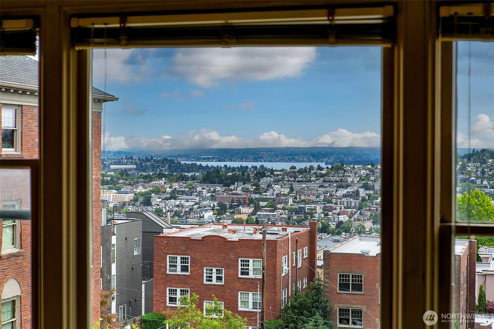 1902 Bigelow Avenue N Unit: 301