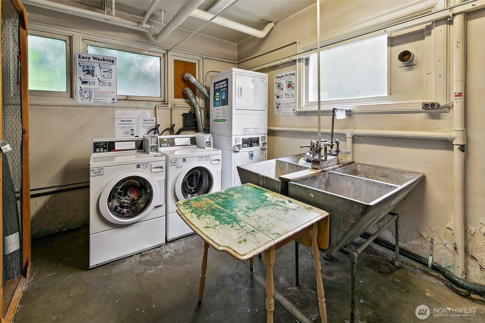 1902 Bigelow Avenue N Unit: 301