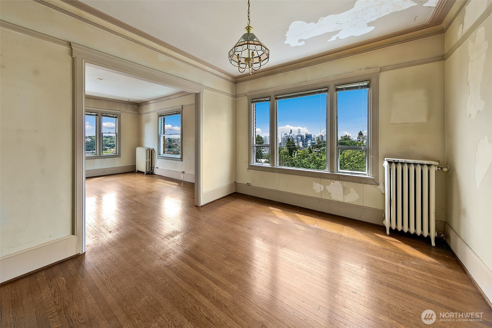 1902 Bigelow Avenue N Unit: 301