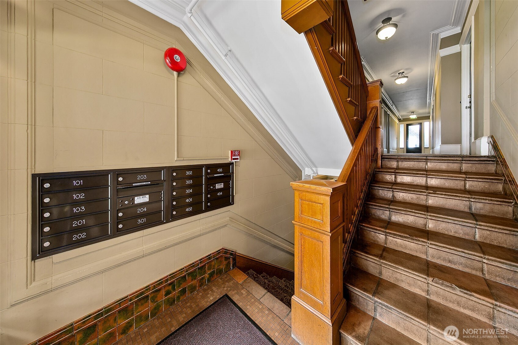 1902 Bigelow Avenue N Unit: 301