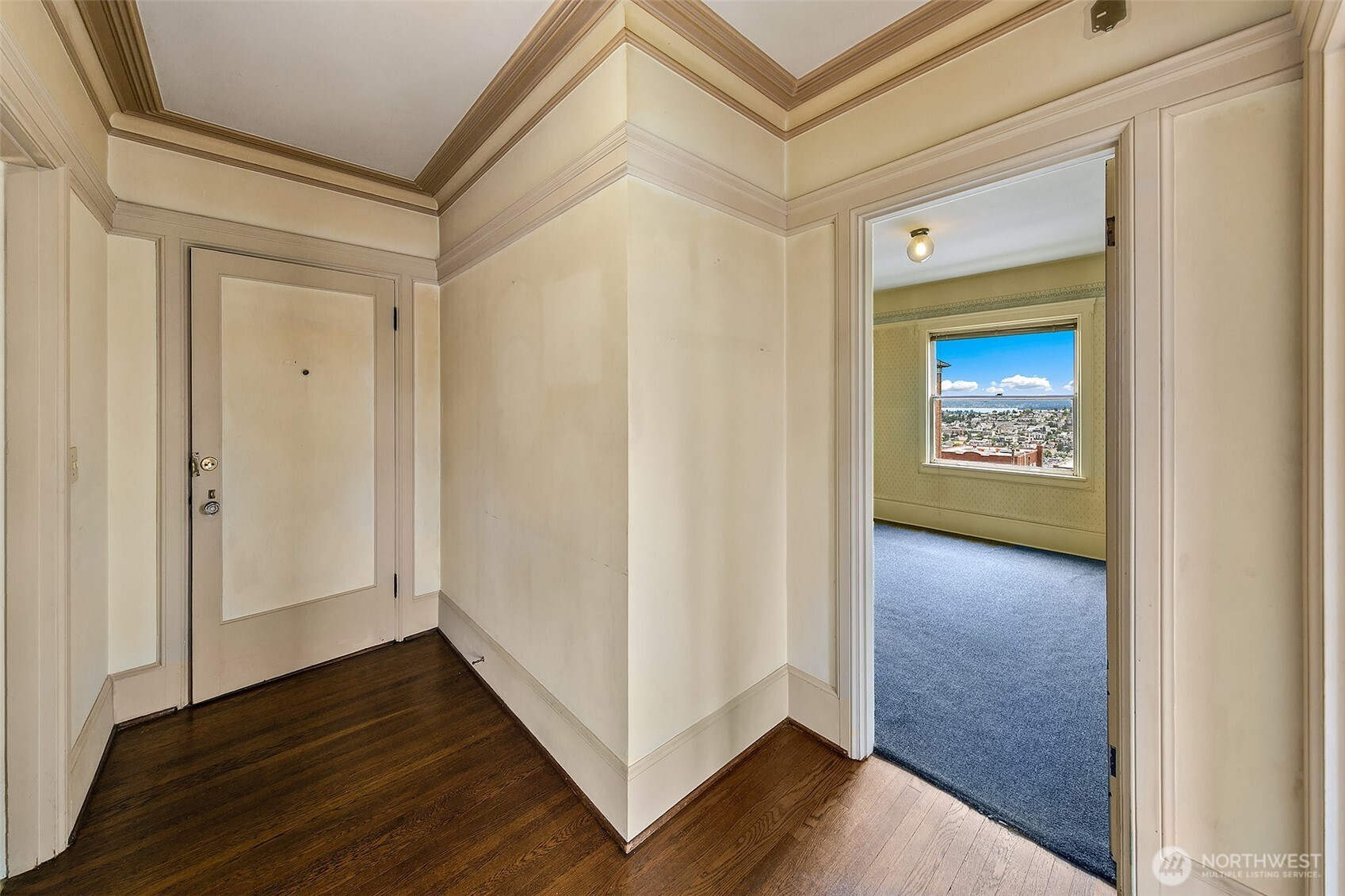 1902 Bigelow Avenue N Unit: 301