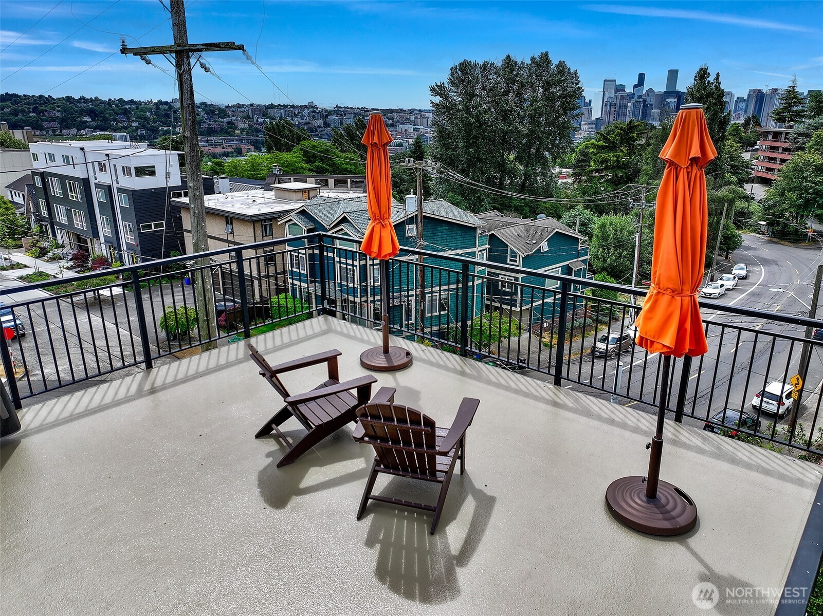 1902 Bigelow Avenue N Unit: 301