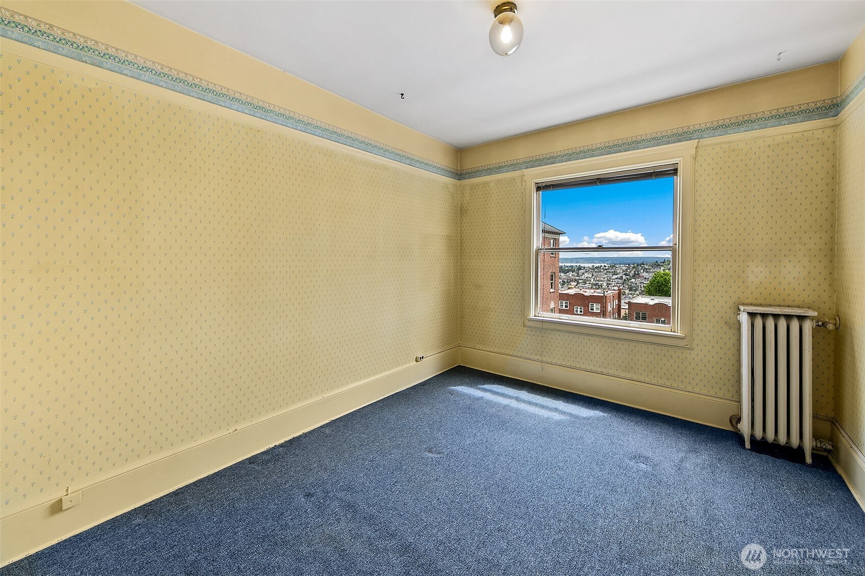 1902 Bigelow Avenue N Unit: 301