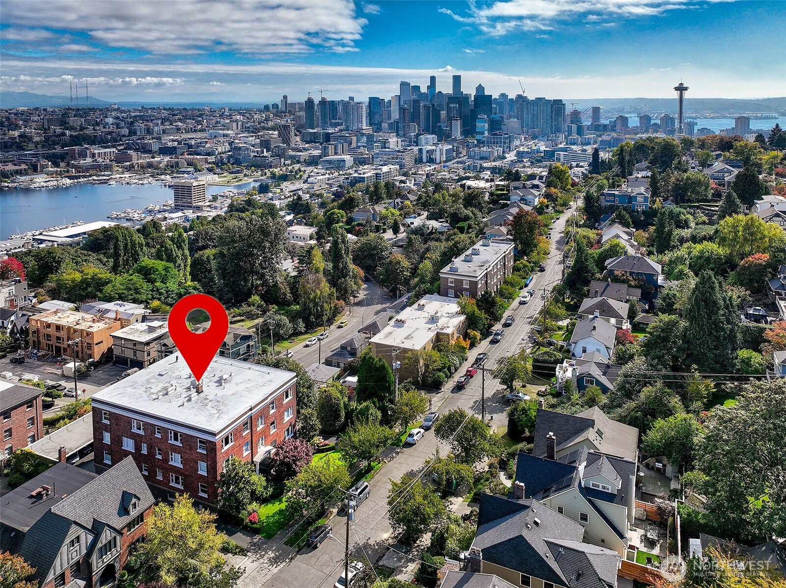 1902 Bigelow Avenue N Unit: 301