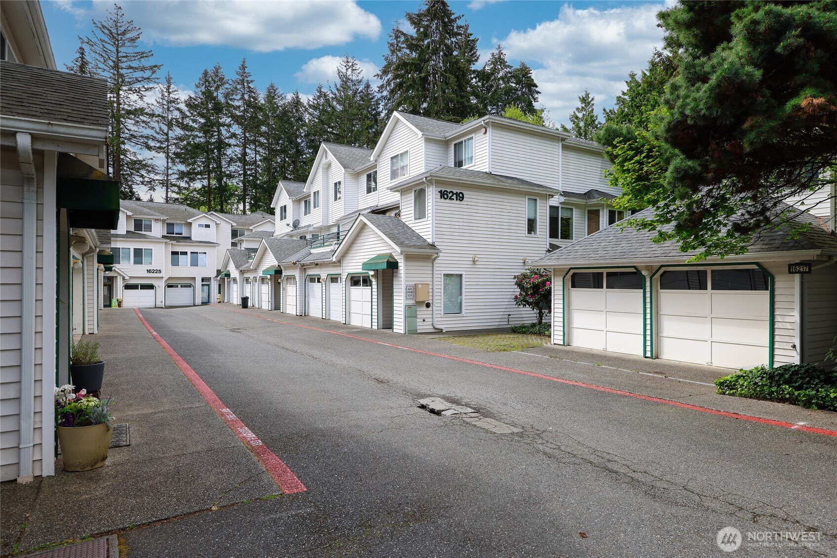 16219 Northup Way Unit: C-204