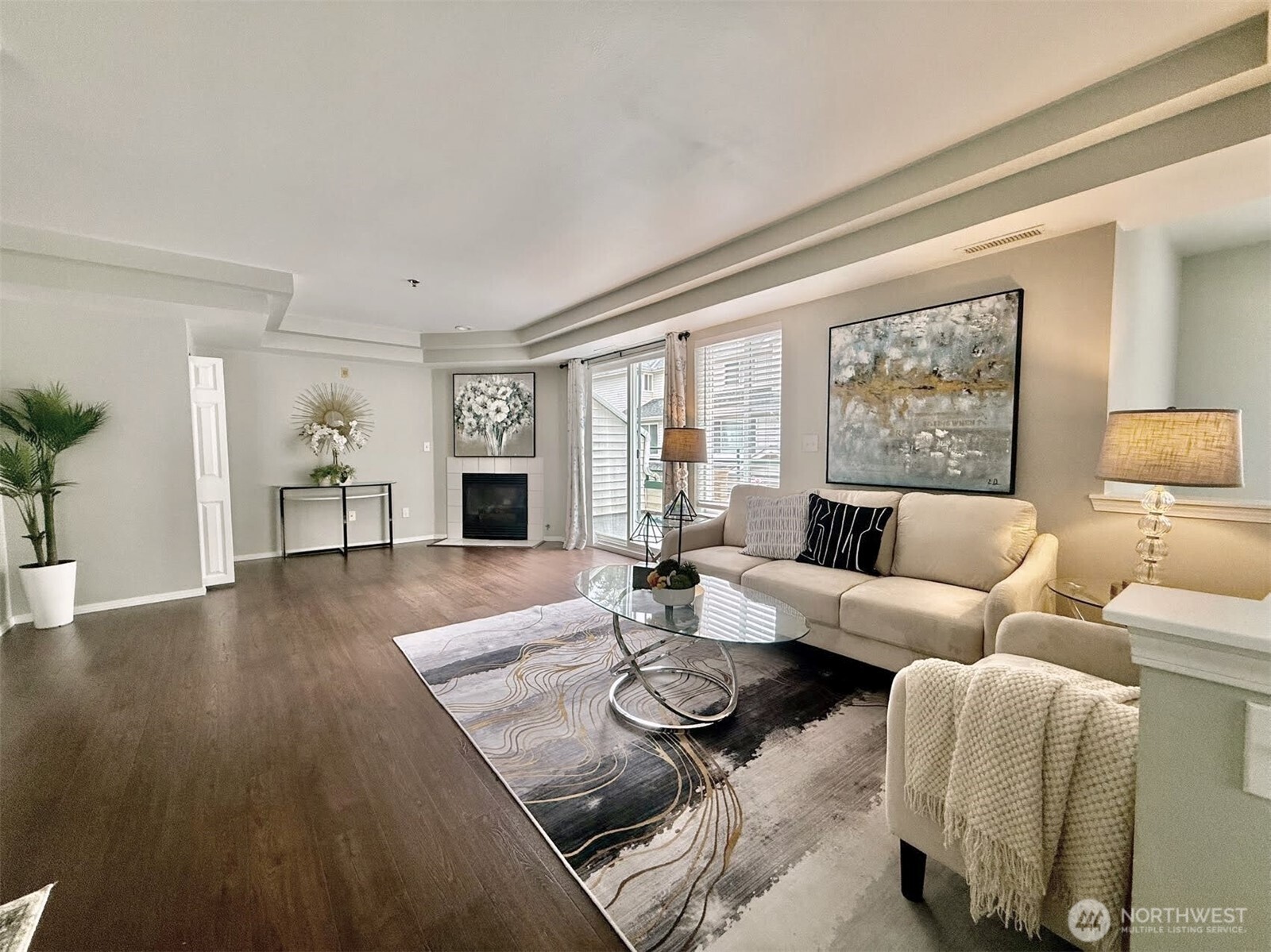 16219 Northup Way Unit: C-204